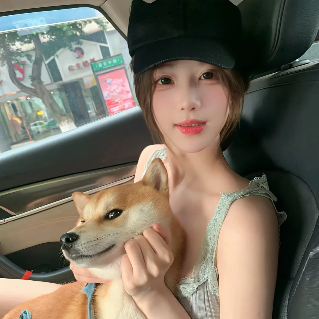 小鬼头上的女人